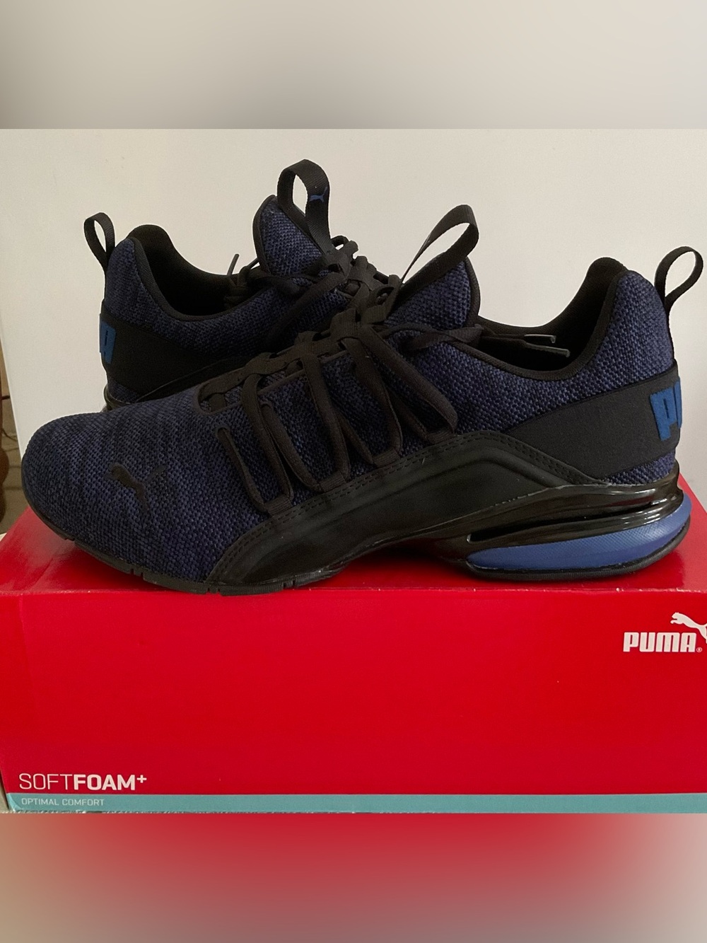 Puma Axelion Men's Optimal Comfort Sneakers - Black and Navy Blue